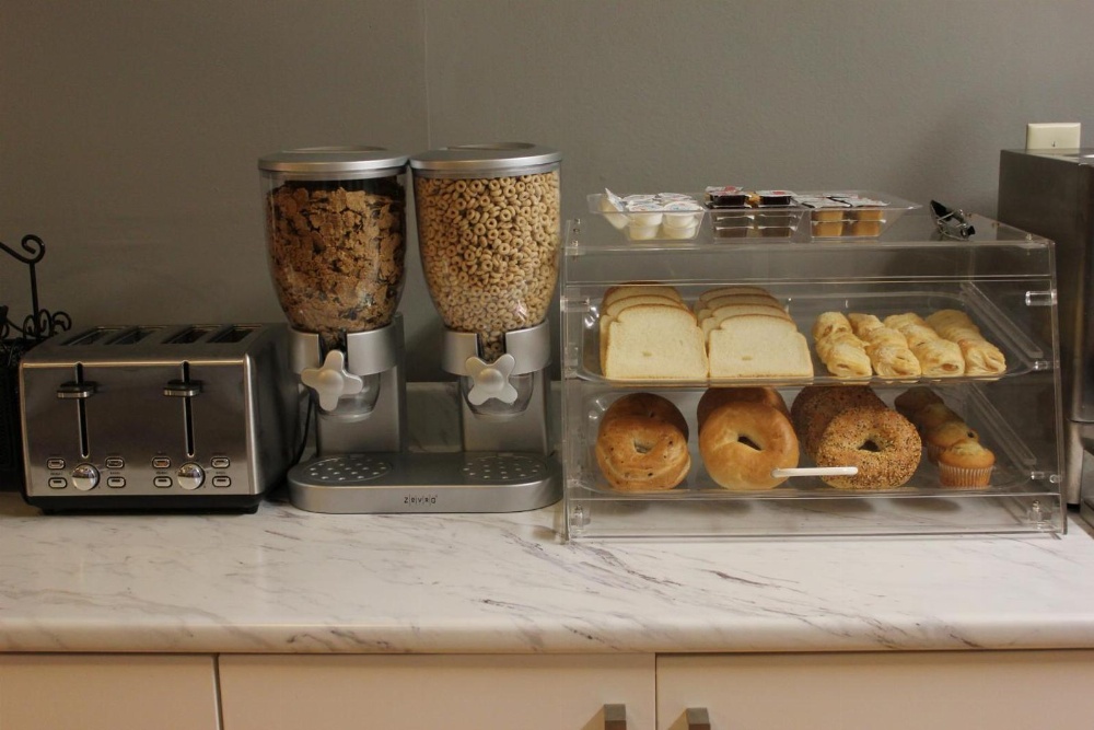 Travelodge by Wyndham Blairmore Main image